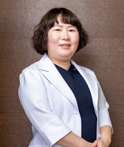 宮崎県串間市・日南市・都城市・志布志市でジェントルマックスプロの医療脱毛を提供しているはなぶさ消化器・内視鏡クリニックの院長